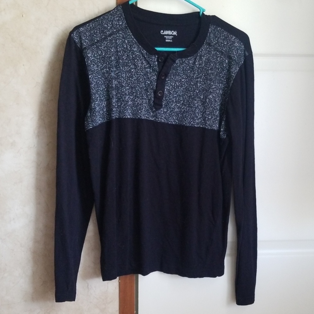 Thin long sleeved